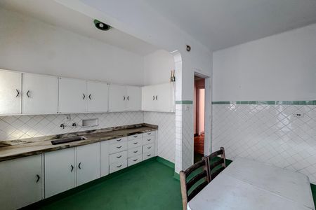 Cozinha de casa para alugar com 4 quartos, 248m² em Vila Bertioga, São Paulo