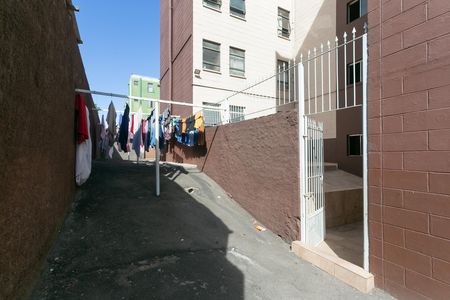 Apartamento para alugar com 45m², 2 quartos e sem vagaÁrea comum 