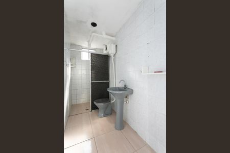 Banheiro  de apartamento para alugar com 2 quartos, 45m² em Conjunto Habitacional Juscelino Kubitschek, São Paulo