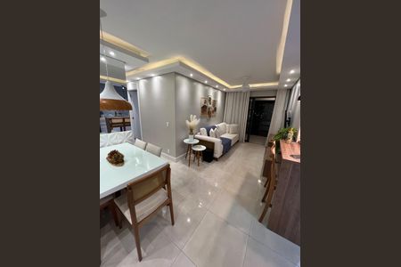 Sala de apartamento à venda com 2 quartos, 68m² em Barra Olímpica, Rio de Janeiro