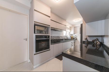 Cozinha de apartamento à venda com 3 quartos, 142m² em Santo Amaro, São Paulo