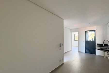 Apartamento à venda com 92m², 2 quartos e 1 vaga Apartamento à venda com 92m², 2 quartos e 1 vagaSala