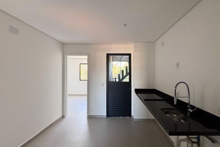 Apartamento à venda com 92m², 2 quartos e 1 vaga Apartamento à venda com 92m², 2 quartos e 1 vagaCozinha