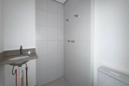 Apartamento à venda com 92m², 2 quartos e 1 vaga Apartamento à venda com 92m², 2 quartos e 1 vagaBanheiro Social