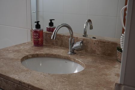 Apartamento para alugar com 82m², 3 quartos e 2 vagasBanheiro Social