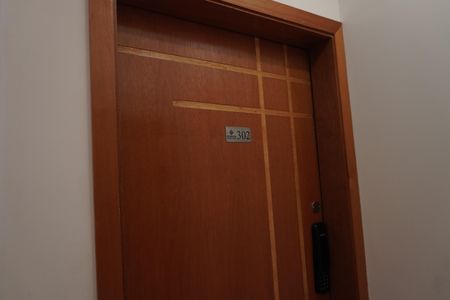 Apartamento para alugar com 82m², 3 quartos e 2 vagasPorta apartamento