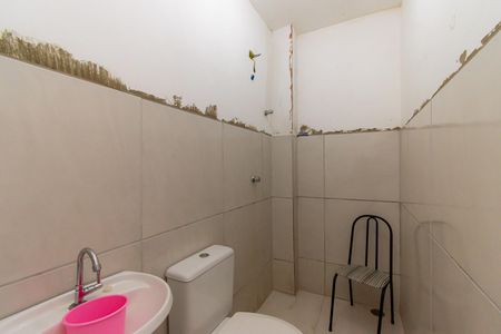 Banheiro de casa para alugar com 1 quarto, 44m² em Jardim Planalto, São Paulo
