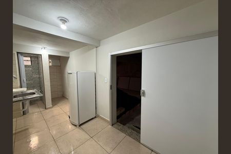Studio para alugar com 14m², 1 quarto e 1 vaga Studio para alugar com 14m², 1 quarto e 1 vagaKitnet