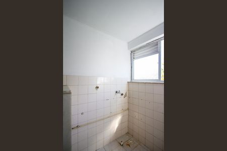 Área de Serviço de apartamento para alugar com 2 quartos, 68m² em Mutondo, São Gonçalo