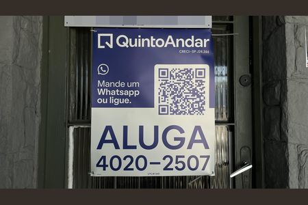 Placa UYLW 549 de casa para alugar com 4 quartos, 240m² em Burgo Paulista, São Paulo