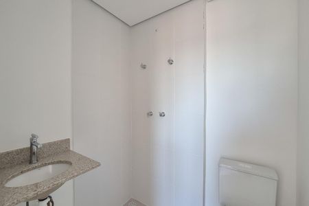 Apartamento à venda com 92m², 2 quartos e 1 vaga Apartamento à venda com 92m², 2 quartos e 1 vagaBanheiro da Suíte