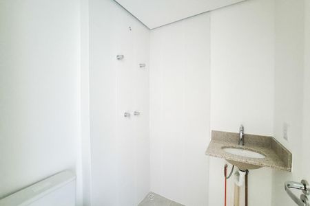 Apartamento à venda com 92m², 2 quartos e 1 vaga Apartamento à venda com 92m², 2 quartos e 1 vagaBanheiro Social