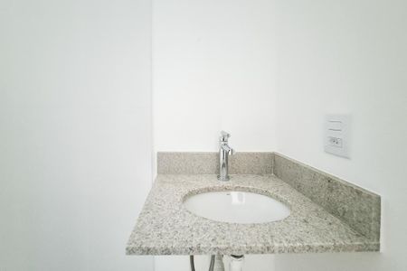 Apartamento à venda com 92m², 2 quartos e 1 vaga Apartamento à venda com 92m², 2 quartos e 1 vagaBanheiro Social