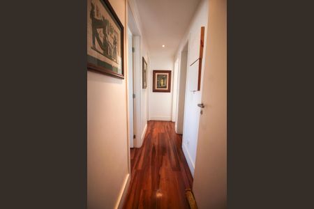Apartamento à venda com 107m², 3 quartos e 2 vagasCorredor