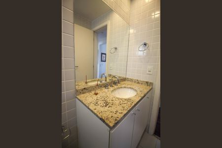 Apartamento à venda com 107m², 3 quartos e 2 vagasBanheiro