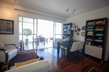 Apartamento à venda com 107m², 3 quartos e 2 vagasSala