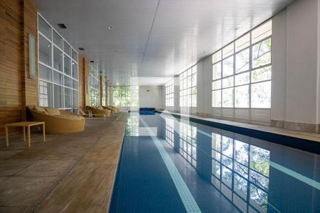 Área comum - Piscina coberta  de apartamento à venda com 3 quartos, 107m² em Vila Andrade, São Paulo