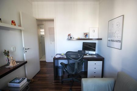 Apartamento à venda com 107m², 3 quartos e 2 vagasQuarto 2
