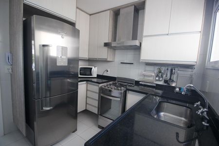Apartamento à venda com 107m², 3 quartos e 2 vagasCozinha