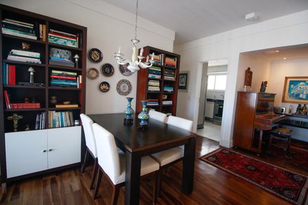Apartamento à venda com 107m², 3 quartos e 2 vagasSala