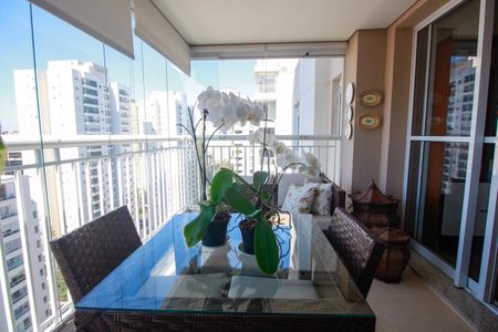 Apartamento à venda com 107m², 3 quartos e 2 vagasVaranda da Sala