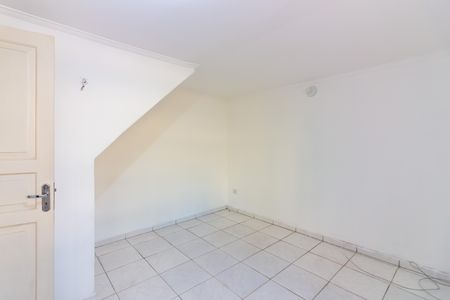 Casa para alugar com 60m², 2 quartos e sem vaga Casa para alugar com 60m², 2 quartos e sem vagaSala