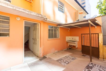 Quintal de casa para alugar com 2 quartos, 60m² em Centro, Osasco