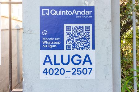 Placa  de casa para alugar com 2 quartos, 60m² em Centro, Osasco