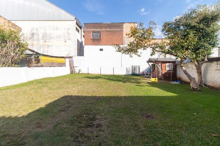 Quintal de casa à venda com 3 quartos, 528m² em São José, Porto Alegre