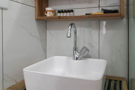Banheiro do Quarto 1 de casa à venda com 3 quartos, 528m² em São José, Porto Alegre