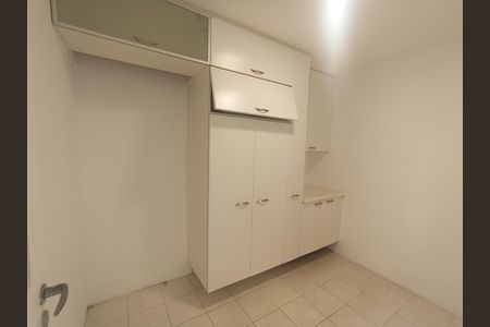 Casa à venda com 158m², 3 quartos e 2 vagas Casa à venda com 158m², 3 quartos e 2 vagasquarto de serviço