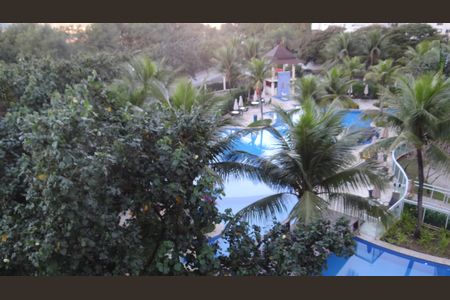 Casa à venda com 158m², 3 quartos e 2 vagasvista da piscina