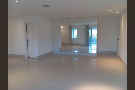 Casa à venda com 158m², 3 quartos e 2 vagas Casa à venda com 158m², 3 quartos e 2 vagassala