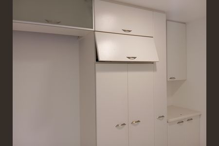 Casa à venda com 158m², 3 quartos e 2 vagas Casa à venda com 158m², 3 quartos e 2 vagasquarto de serviço