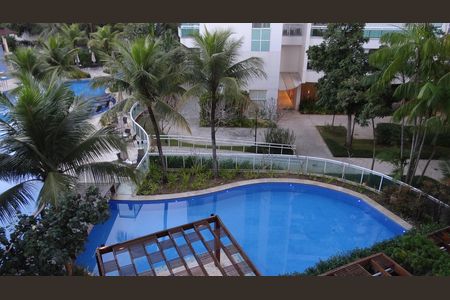 vista da piscina de casa à venda com 3 quartos, 158m² em Barra da Tijuca, Rio de Janeiro