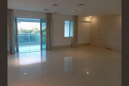 Casa à venda com 158m², 3 quartos e 2 vagas Casa à venda com 158m², 3 quartos e 2 vagassala