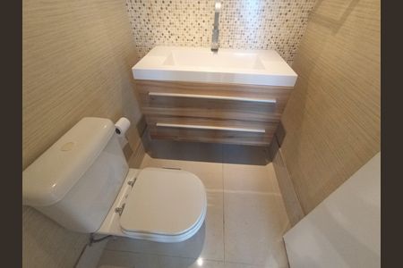 Casa à venda com 158m², 3 quartos e 2 vagas Casa à venda com 158m², 3 quartos e 2 vagaslavabo