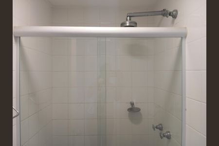 Casa à venda com 158m², 3 quartos e 2 vagas Casa à venda com 158m², 3 quartos e 2 vagasBanheiro de serviço