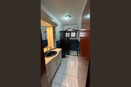 Casa à venda com 248m², 4 quartos e 2 vagas Casa à venda com 248m², 4 quartos e 2 vagasBanheiro