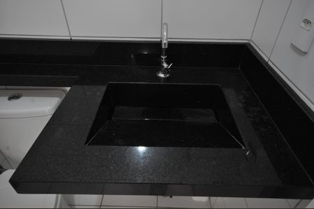 Banheiro de apartamento à venda com 2 quartos, 42m² em Horto Florestal, São Paulo