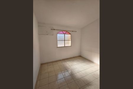 Quarto de casa de condomínio para alugar com 2 quartos, 54m² em Ponto Chic, Nova Iguaçu