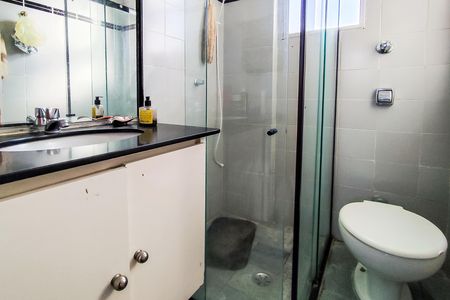 Banheiro de apartamento à venda com 3 quartos, 104m² em Sagrada Família, Belo Horizonte