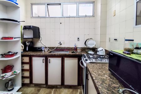 Cozinha de apartamento à venda com 3 quartos, 104m² em Sagrada Família, Belo Horizonte