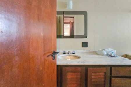 Apartamento para alugar com 186m², 4 quartos e 2 vagas