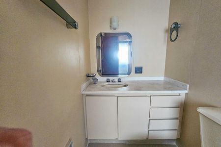 Apartamento para alugar com 186m², 4 quartos e 2 vagas