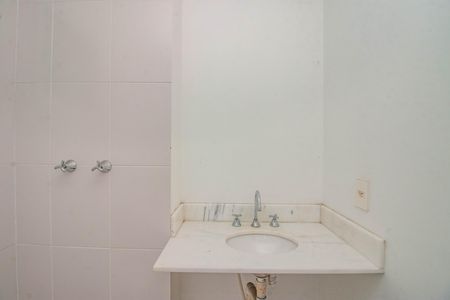 Apartamento à venda com 80m², 2 quartos e 1 vaga Apartamento à venda com 80m², 2 quartos e 1 vagaBanheiro