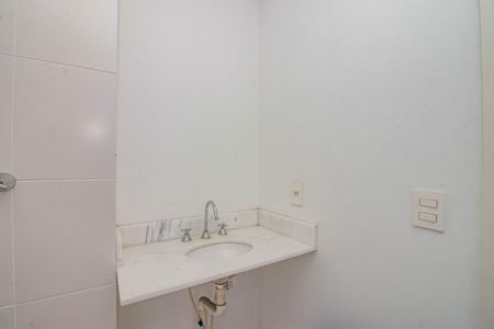 Apartamento à venda com 80m², 2 quartos e 1 vaga Apartamento à venda com 80m², 2 quartos e 1 vagaBanheiro