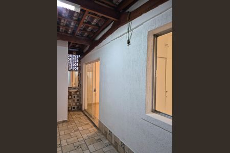 ÁREA EXTERNA FUNDOS de apartamento para alugar com 1 quarto, 42m² em Ponte Preta, Campinas