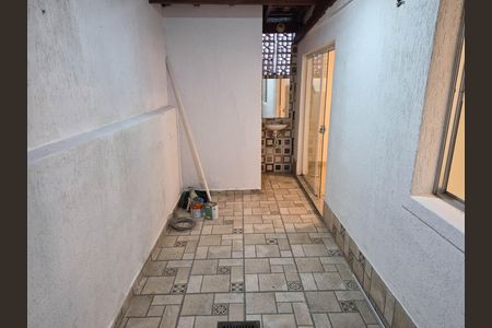 ÁREA EXTERNA FUNDOS de apartamento para alugar com 1 quarto, 42m² em Ponte Preta, Campinas