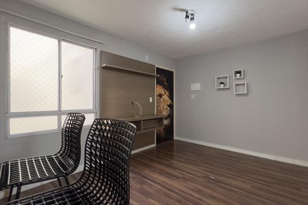 Sala de apartamento para alugar com 2 quartos, 45m² em Água Chata, Guarulhos
